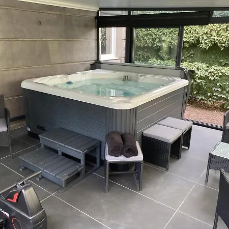 Appartement T2 Jacuzzi Prive Clim & Parking Calme & Cosy Agde