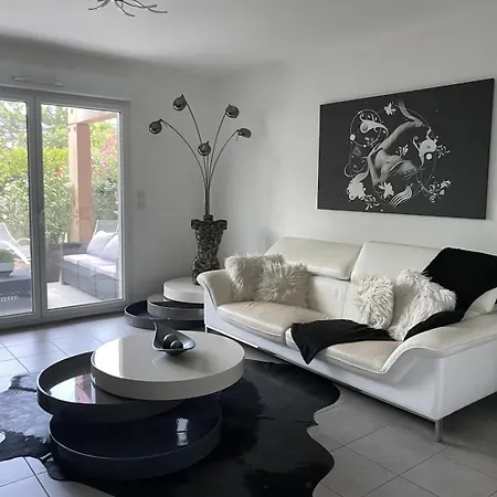 T2 Jacuzzi Prive Clim & Parking Calme & Cosy Appartement Agde